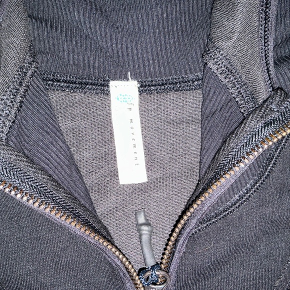 Free People Quarter Zip NWT size Lg - Picture 3 of 7